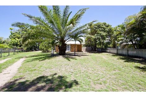 Property photo of 18 Kurrajong Court Bushland Beach QLD 4818