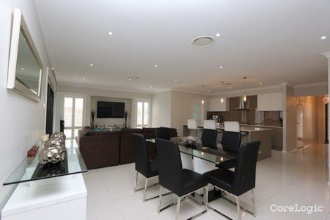 Property photo of 25 Swiftwing Close Chisholm NSW 2322