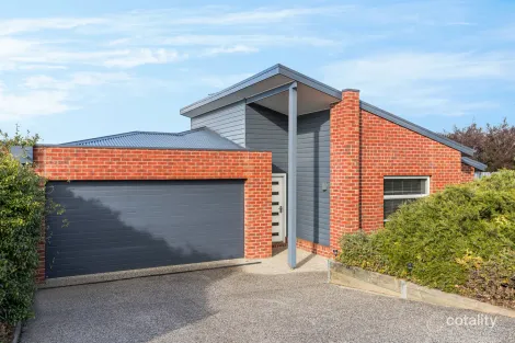 Property photo of 44 Willowbrae Way Bannockburn VIC 3331
