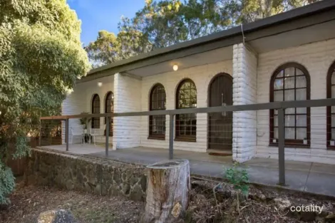Property photo of 2/201 Main Road Lower Plenty VIC 3093
