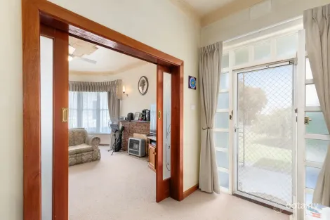 Property photo of 12 Acacia Street Mount Gambier SA 5290