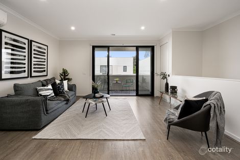Property photo of 19 Quarter Circuit Springvale VIC 3171