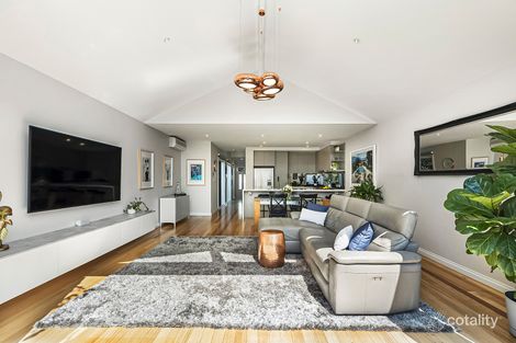 Property photo of 124 Holmes Road Moonee Ponds VIC 3039