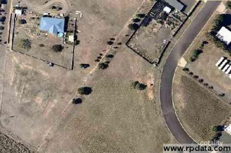 3 Semut Ct, Moore Park Beach, QLD 4670