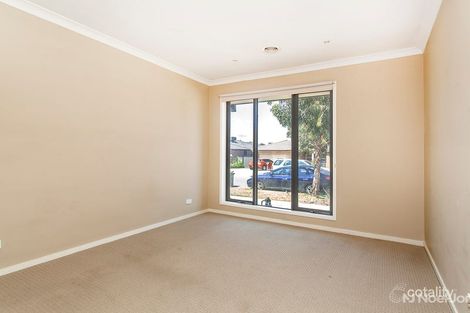 Property photo of 15 Creswick Drive Wollert VIC 3750