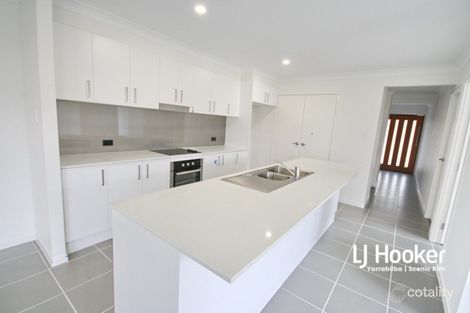 Property photo of 27 Daybreak Street Yarrabilba QLD 4207