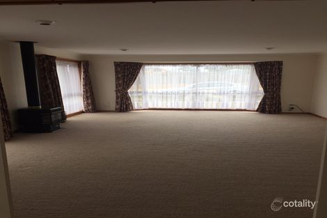 Property photo of 3 Hillside Avenue Inverloch VIC 3996
