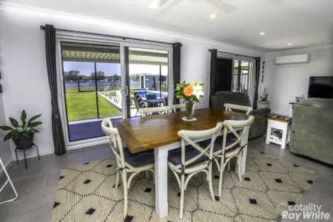 Property photo of 16 Rest Point Parade Tuncurry NSW 2428