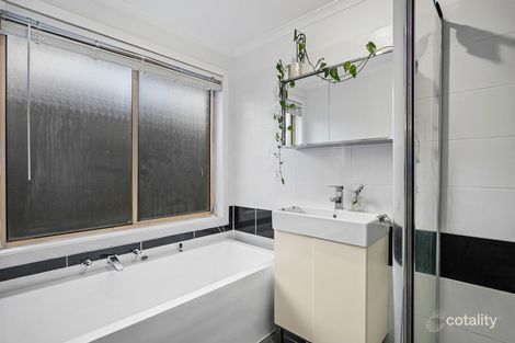 Property photo of 36 William McPherson Crescent Seabrook VIC 3028