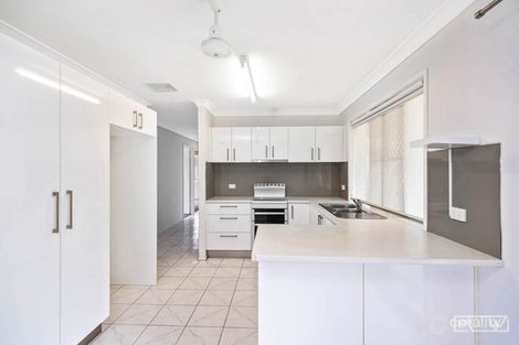 Property photo of 5 Natalie Place Kinka Beach QLD 4703