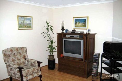 Property photo of 2 Silver Grove Warnbro WA 6169