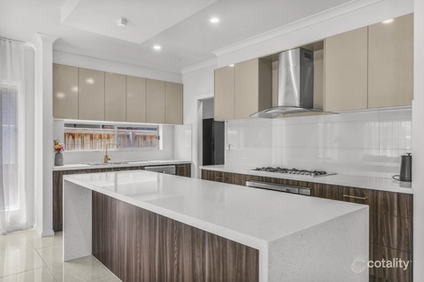 Property photo of 14 Jindalee Way Werribee VIC 3030