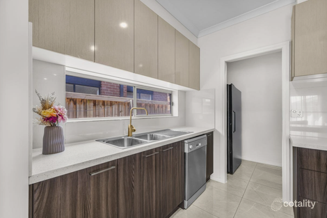 Property photo of 14 Jindalee Way Werribee VIC 3030