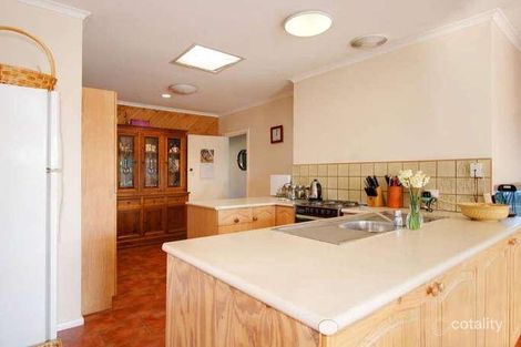 Property photo of 37 Randall Avenue Edithvale VIC 3196
