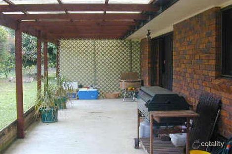 Property photo of 35 Bulgoon Crescent Ocean Shores NSW 2483