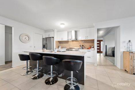Property photo of 40 Tankard Drive Cranbourne East VIC 3977