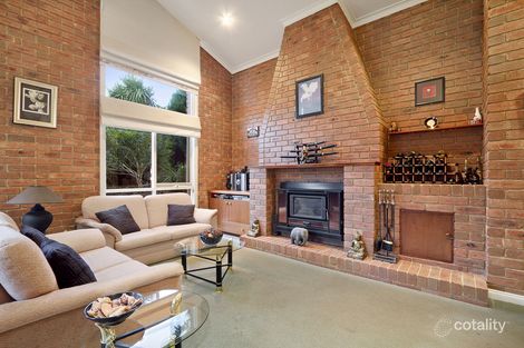 Property photo of 19 Balfour Court Berwick VIC 3806