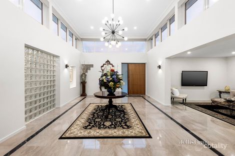 Property photo of 12 Robyn Street Doncaster VIC 3108