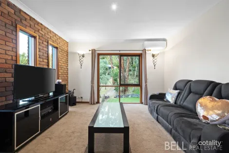 Property photo of 17 Browns Road Montrose VIC 3765