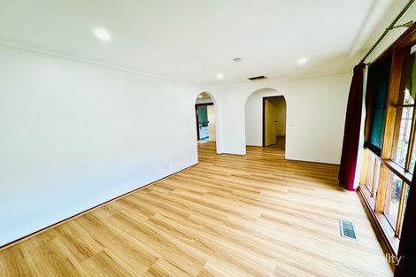 Property photo of 22 Heatherlea Crescent Narre Warren VIC 3805