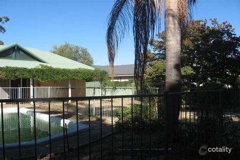 Property photo of 28 Crawshaw Crescent Manning WA 6152
