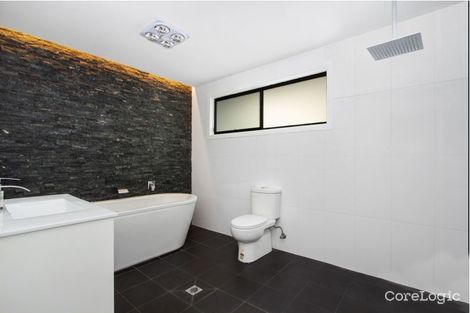 Property photo of 30 Lucena Crescent Lethbridge Park NSW 2770