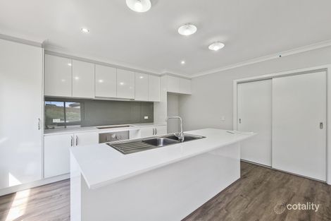Property photo of 19 Narrawong Avenue Highton VIC 3216