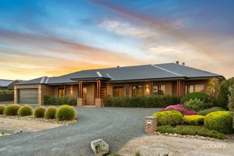 5 Havana St, Cardigan, VIC 3352