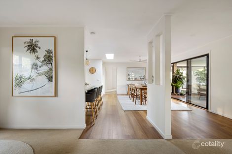 Property photo of 2 Piper Crescent Frankston South VIC 3199