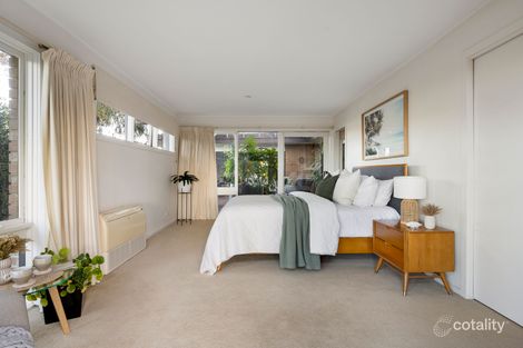 Property photo of 2 Piper Crescent Frankston South VIC 3199