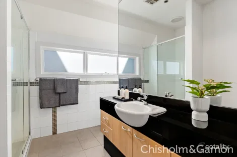 Property photo of 1/13 Selwyn Avenue Elwood VIC 3184