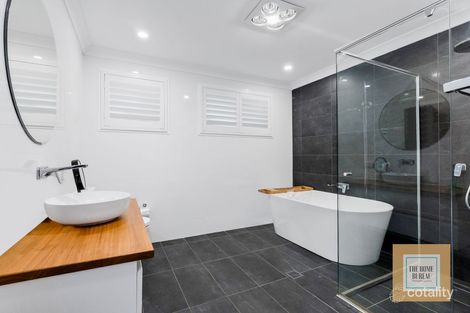 Property photo of 32 Andrew Thompson Drive McGraths Hill NSW 2756