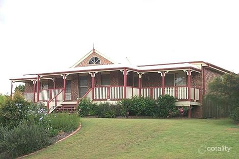 24 Dornoch Cres, Ferny Grove, QLD 4055