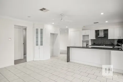 Property photo of 12 Samantha Close Kanwal NSW 2259