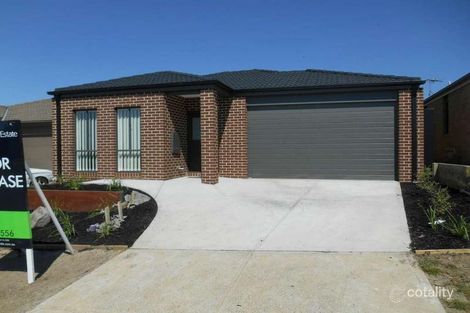 Property photo of 34 Botham Crescent Pakenham VIC 3810
