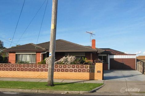 8 Elsum Ave, Deer Park, VIC 3023