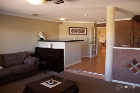 Property photo of 10 Chesham Mews Canning Vale WA 6155