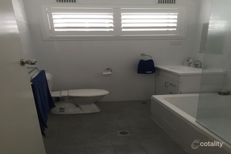 Property photo of 18 Bracken Close Cameron Park NSW 2285