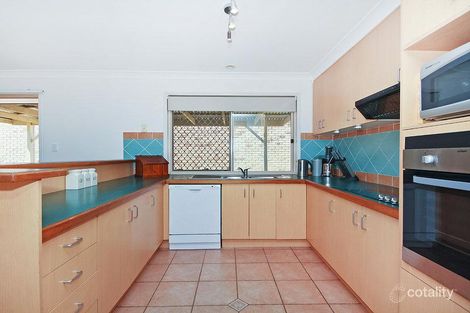Property photo of 4 Chestnut Place Forest Lake QLD 4078