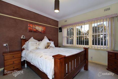 Property photo of 1 Matthews Court Ferntree Gully VIC 3156