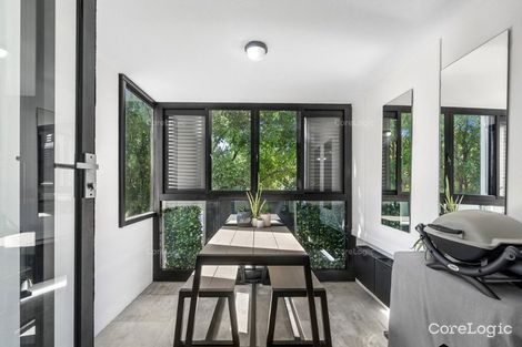 Property photo of 11/106 Linton Street Kangaroo Point QLD 4169