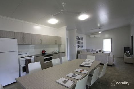 9 Taylor St, Bundamba, QLD 4304