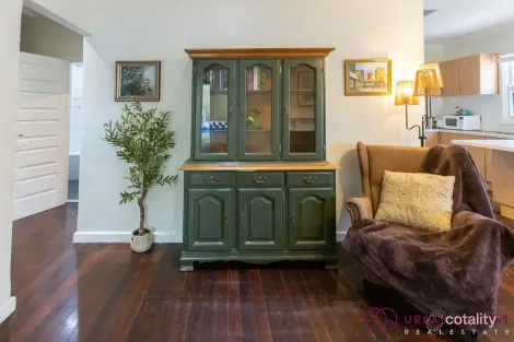 16 Ridley Ct, Medina, WA 6167