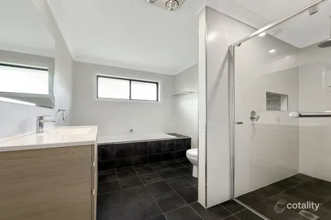 Property photo of 12 Keevil Drive Young NSW 2594