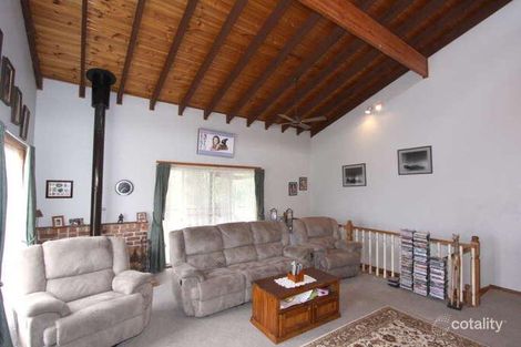 19 Lauren Ave, Lake Munmorah, NSW 2259