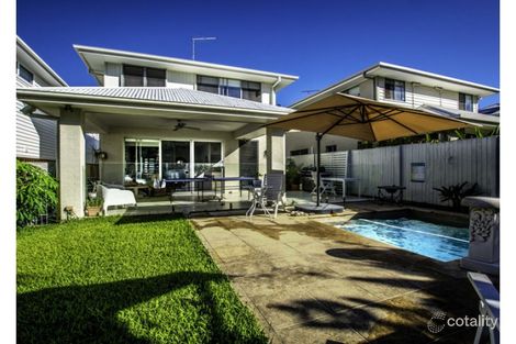 19 Cedar St, Wynnum, QLD 4178