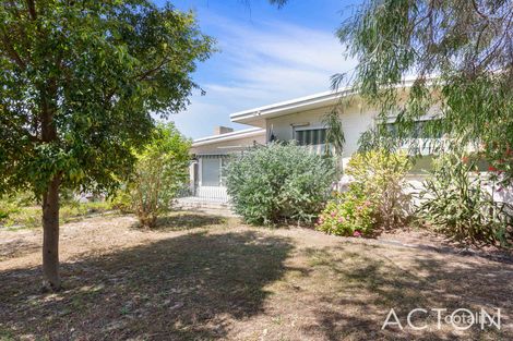 Property photo of 233 Winterfold Road Coolbellup WA 6163