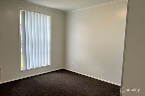 Property photo of 21 Jeffrey Avenue St Clair NSW 2759