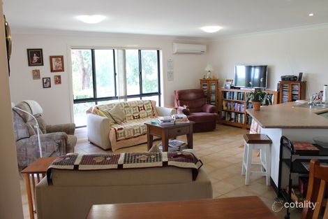 Property photo of 2/13 Albert Street Inverell NSW 2360