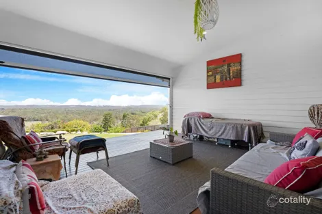 Property photo of 8 Highview Drive Craignish QLD 4655